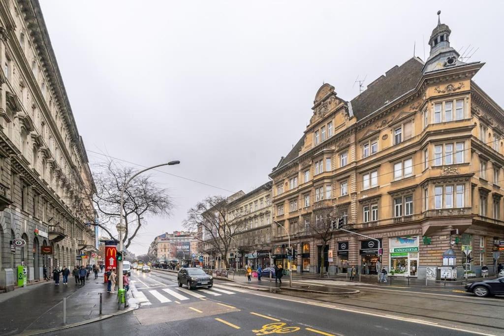 Andrassy Grandeur With Indoor Parking Budapeste Exterior foto